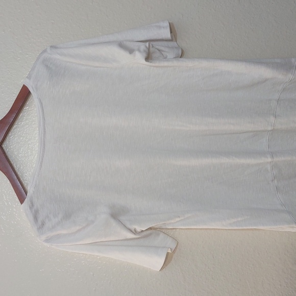 SLIGHTLY USED J. JILL PIMA DIPPED HEM TUNIC SIZE L COLOR WHITE 100% PIMA COTTON - Picture 6 of 7